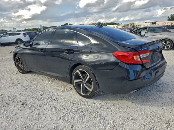 1HGCV1F32JA198714 2018 HONDA ACCORD - Image 2