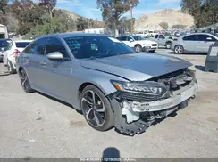 1HGCV1F32JA201143 2018 HONDA ACCORD