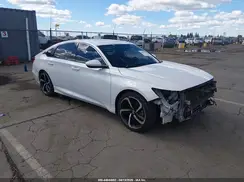 1HGCV1F32JA201966 2018 HONDA ACCORD