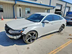 1HGCV1F32JA207900 2018 HONDA ACCORD