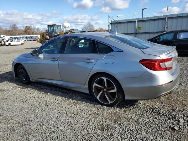 1HGCV1F32JA209940 2018 HONDA ACCORD - Image 2