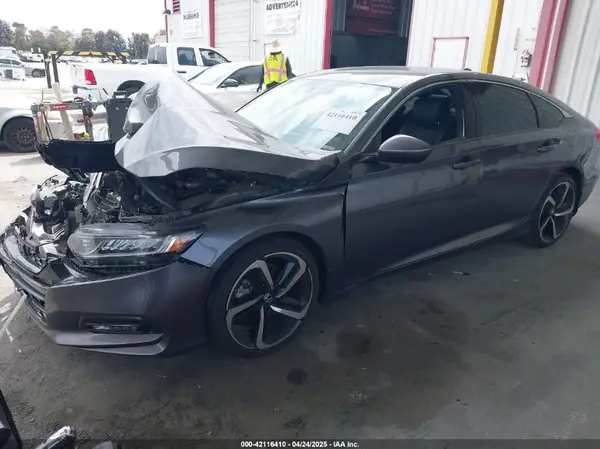 1HGCV1F32JA212028 2018 HONDA ACCORD - Image 2