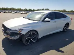 1HGCV1F32JA213986 2018 HONDA ACCORD