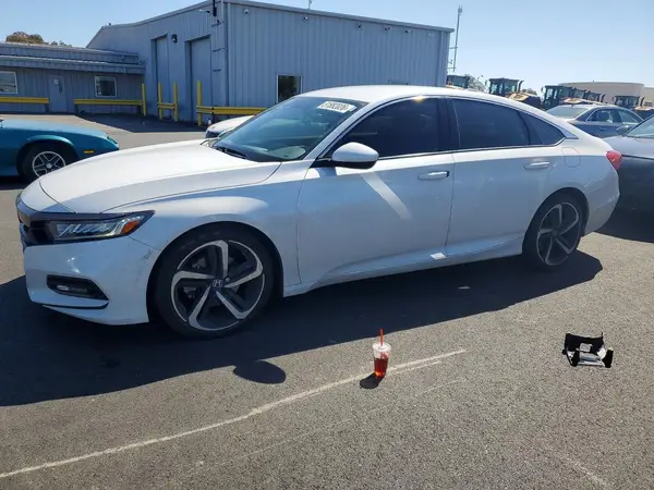 1HGCV1F32JA221277 2018 HONDA ACCORD - Image 1