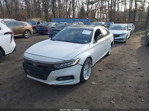 1HGCV1F32JA227127 2018 HONDA ACCORD - Image 2