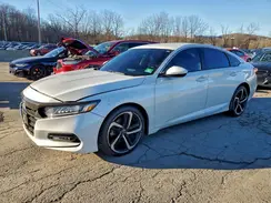 1HGCV1F32JA230755 2018 HONDA ACCORD