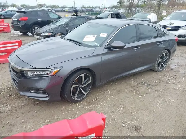 1HGCV1F32JA243926 2018 HONDA ACCORD - Image 2