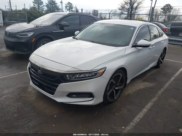1HGCV1F32JA251105 2018 HONDA ACCORD - Image 2
