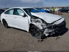 1HGCV1F32JA251136 2018 HONDA ACCORD