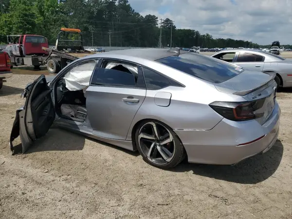1HGCV1F32JA252576 2018 HONDA ACCORD - Image 2