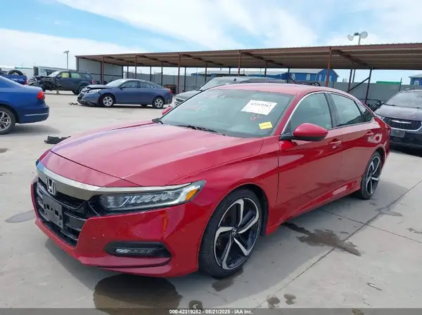 1HGCV1F32JA261231 2018 HONDA ACCORD - Image 2