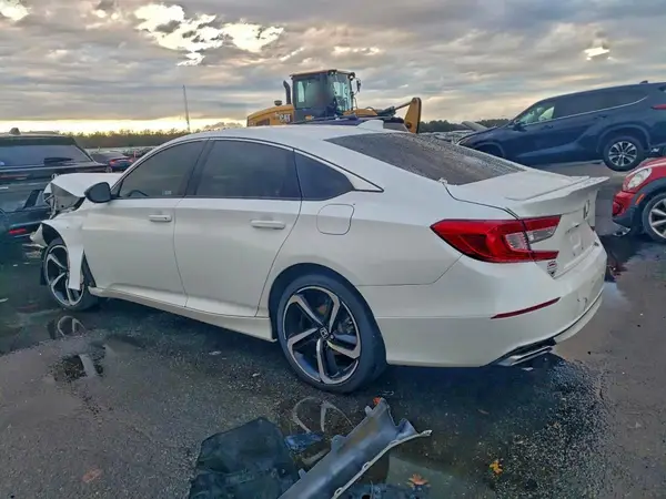 1HGCV1F32JA262203 2018 HONDA ACCORD - Image 2