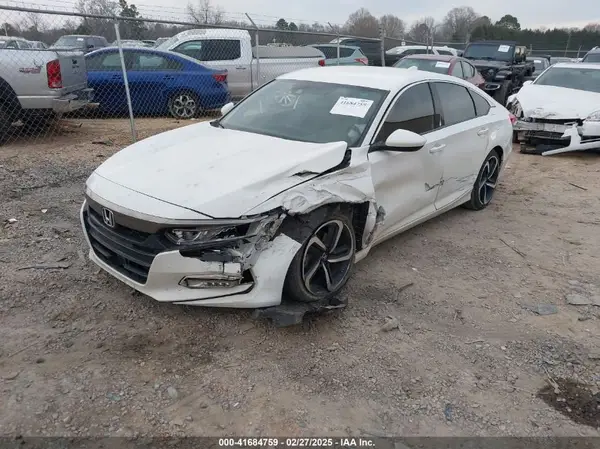 1HGCV1F32JA262766 2018 HONDA ACCORD - Image 2