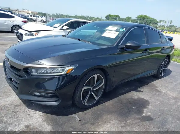 1HGCV1F32JA266543 2018 HONDA ACCORD - Image 2