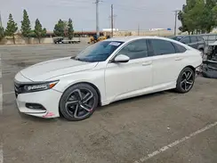 1HGCV1F32JA802424 2018 HONDA ACCORD