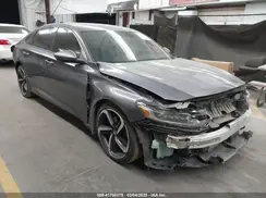 1HGCV1F32KA010405 2019 HONDA ACCORD