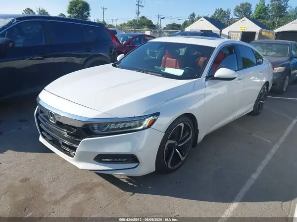 1HGCV1F32KA019220 2019 HONDA ACCORD - Image 2