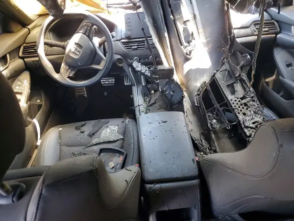 1HGCV1F32KA021713 2019 HONDA ACCORD - Image 8