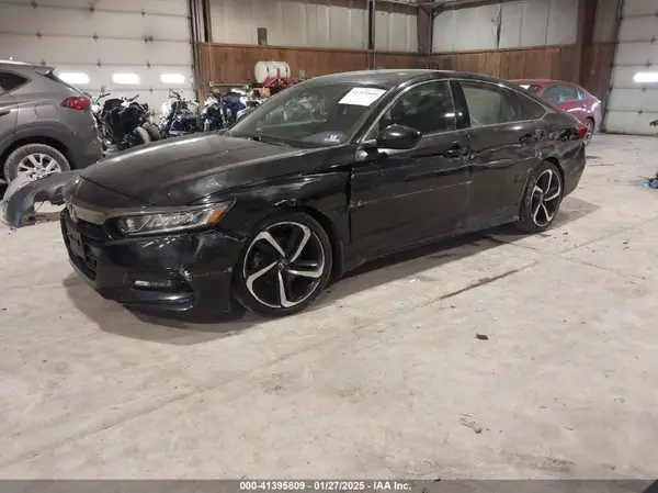 1HGCV1F32KA024773 2019 HONDA ACCORD - Image 2