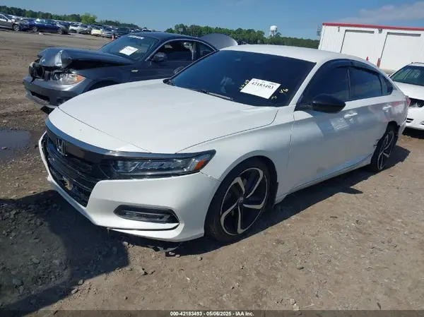 1HGCV1F32KA031268 2019 HONDA ACCORD - Image 2