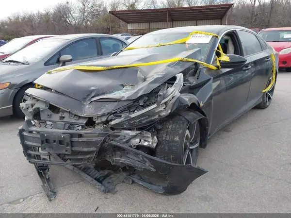 1HGCV1F32KA032226 2019 HONDA ACCORD - Image 2