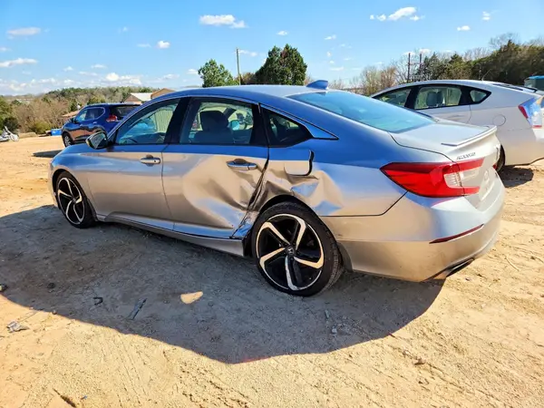 1HGCV1F32KA038897 2019 HONDA ACCORD - Image 2