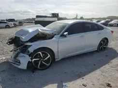 1HGCV1F32KA055375 2019 HONDA ACCORD