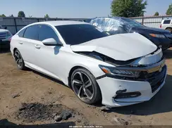 1HGCV1F32KA059068 2019 HONDA ACCORD