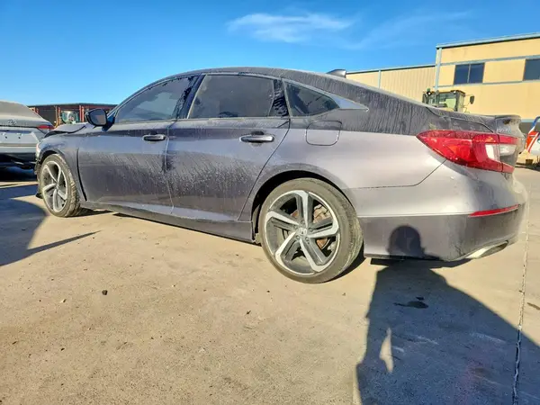 1HGCV1F32KA063203 2019 HONDA ACCORD - Image 2