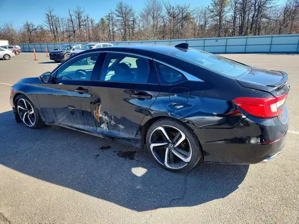1HGCV1F32KA073052 2019 HONDA ACCORD - Image 2