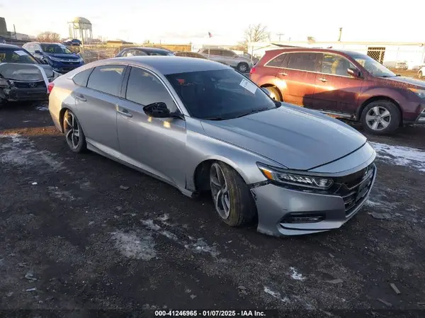 1HGCV1F32KA105045 2019 HONDA ACCORD - Image 1