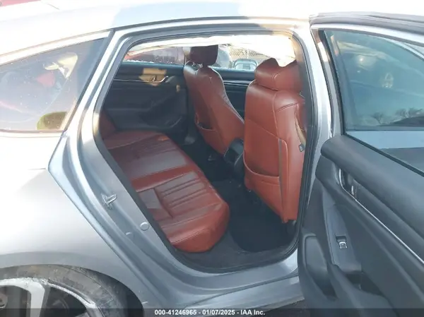 1HGCV1F32KA105045 2019 HONDA ACCORD - Image 8