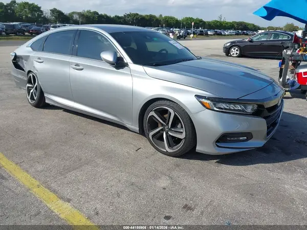 1HGCV1F32KA106289 2019 HONDA ACCORD - Image 1