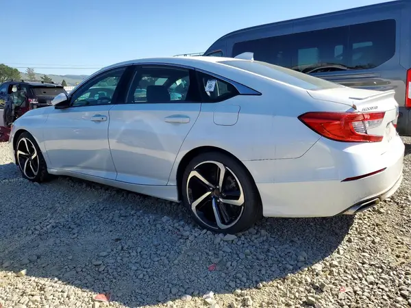 1HGCV1F32KA111766 2019 HONDA ACCORD - Image 2