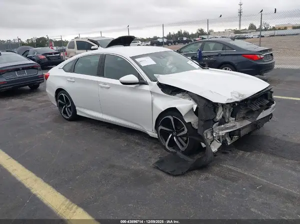 1HGCV1F32KA121164 2019 HONDA ACCORD - Image 1