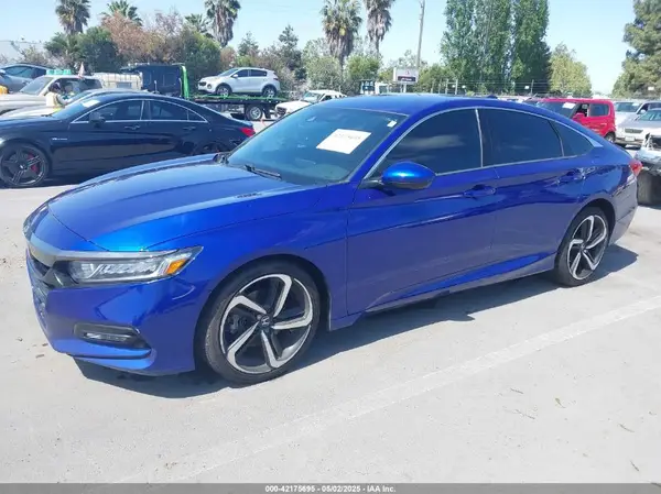 1HGCV1F32KA133038 2019 HONDA ACCORD - Image 2