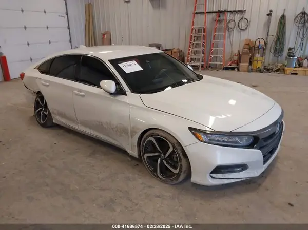 1HGCV1F32KA134156 2019 HONDA ACCORD - Image 1