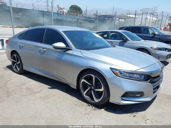 1HGCV1F32KA134562 2019 HONDA ACCORD - Image 1