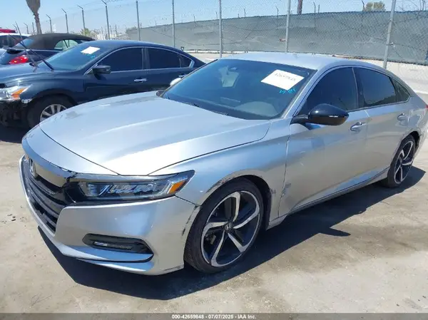 1HGCV1F32KA134562 2019 HONDA ACCORD - Image 2