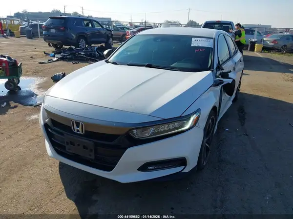 1HGCV1F32KA145772 2019 HONDA ACCORD - Image 2