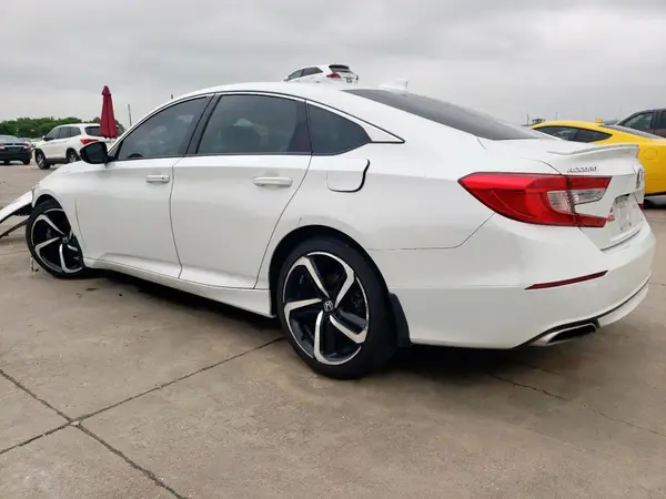 1HGCV1F32KA147666 2019 HONDA ACCORD - Image 2