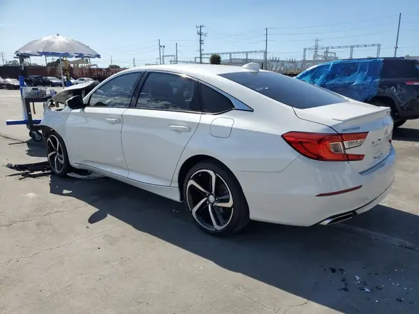 1HGCV1F32KA147683 2019 HONDA ACCORD - Image 2