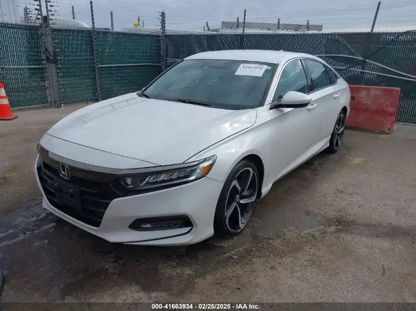 1HGCV1F32KA151538 2019 HONDA ACCORD - Image 2