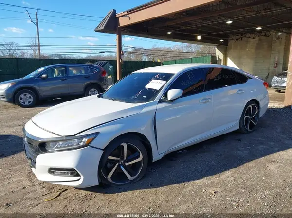 1HGCV1F32KA157193 2019 HONDA ACCORD - Image 2