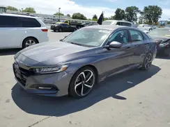1HGCV1F32KA162796 2019 HONDA ACCORD