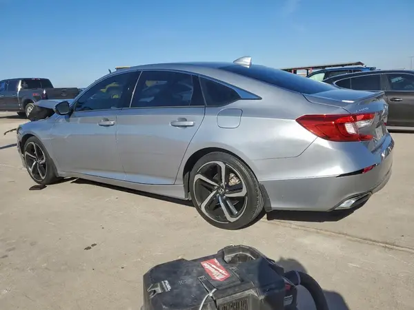 1HGCV1F32KA173474 2019 HONDA ACCORD - Image 2