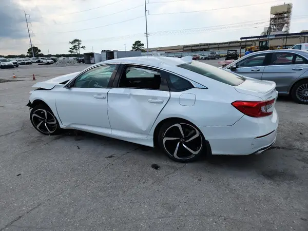 1HGCV1F32KA175872 2019 HONDA ACCORD - Image 2