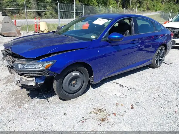 1HGCV1F32LA024564 2020 HONDA ACCORD - Image 2