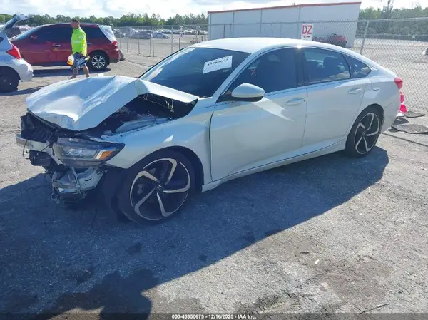 1HGCV1F32LA100283 2020 HONDA ACCORD - Image 2