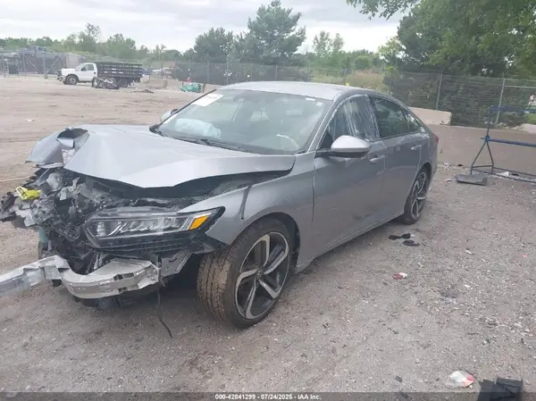 1HGCV1F32LA136443 2020 HONDA ACCORD - Image 2